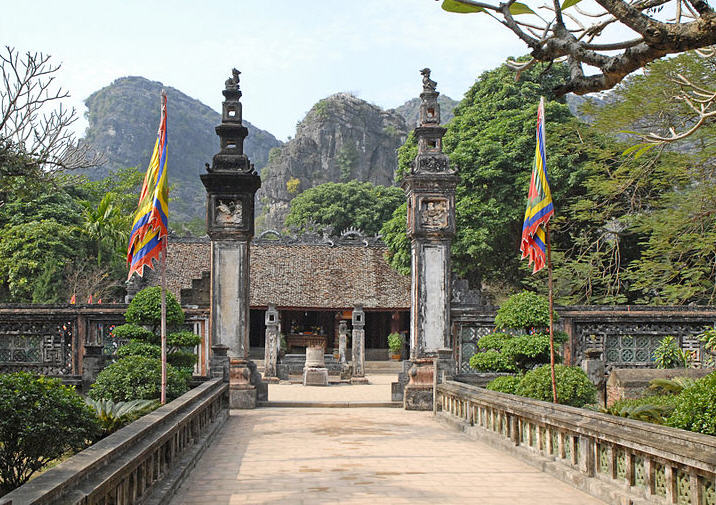 Hoa Lu ancient capital belongs to the complex of Trang An, recognized as a UNESCO World Heritage Site in June 2014.