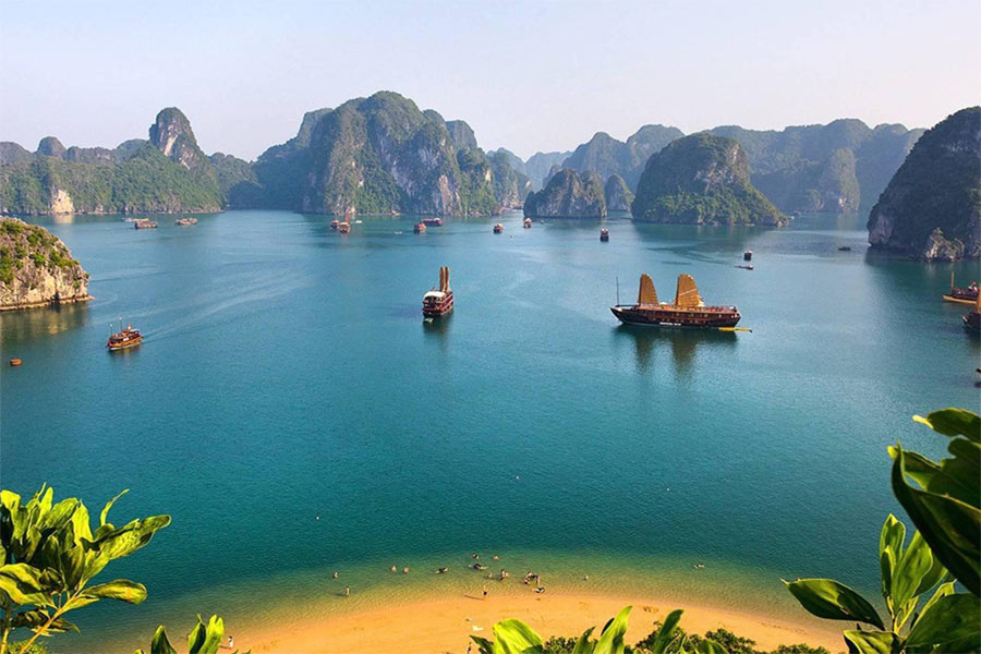 Highlight of North Vietnam in 5 days - Hanoi, Ninh Binh & HaLong