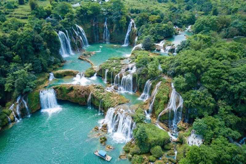 Ban Gioc Waterfall in Cao Bang province