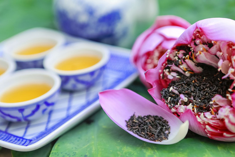 Lotus tea of Vietnamese tea culture