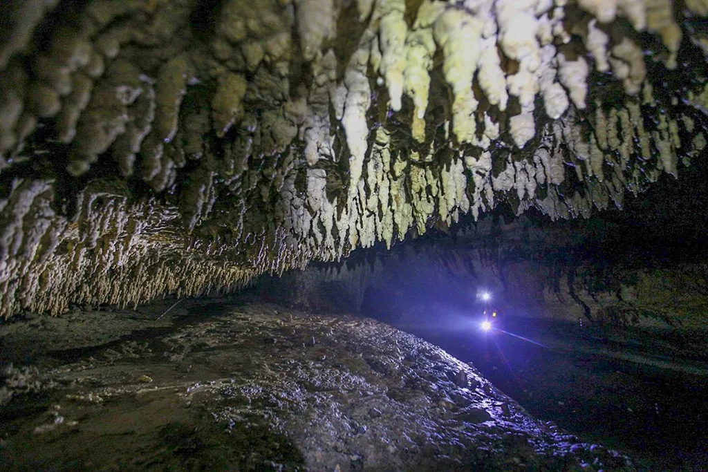 Tham Phay cave - Son Doong of Ba Be